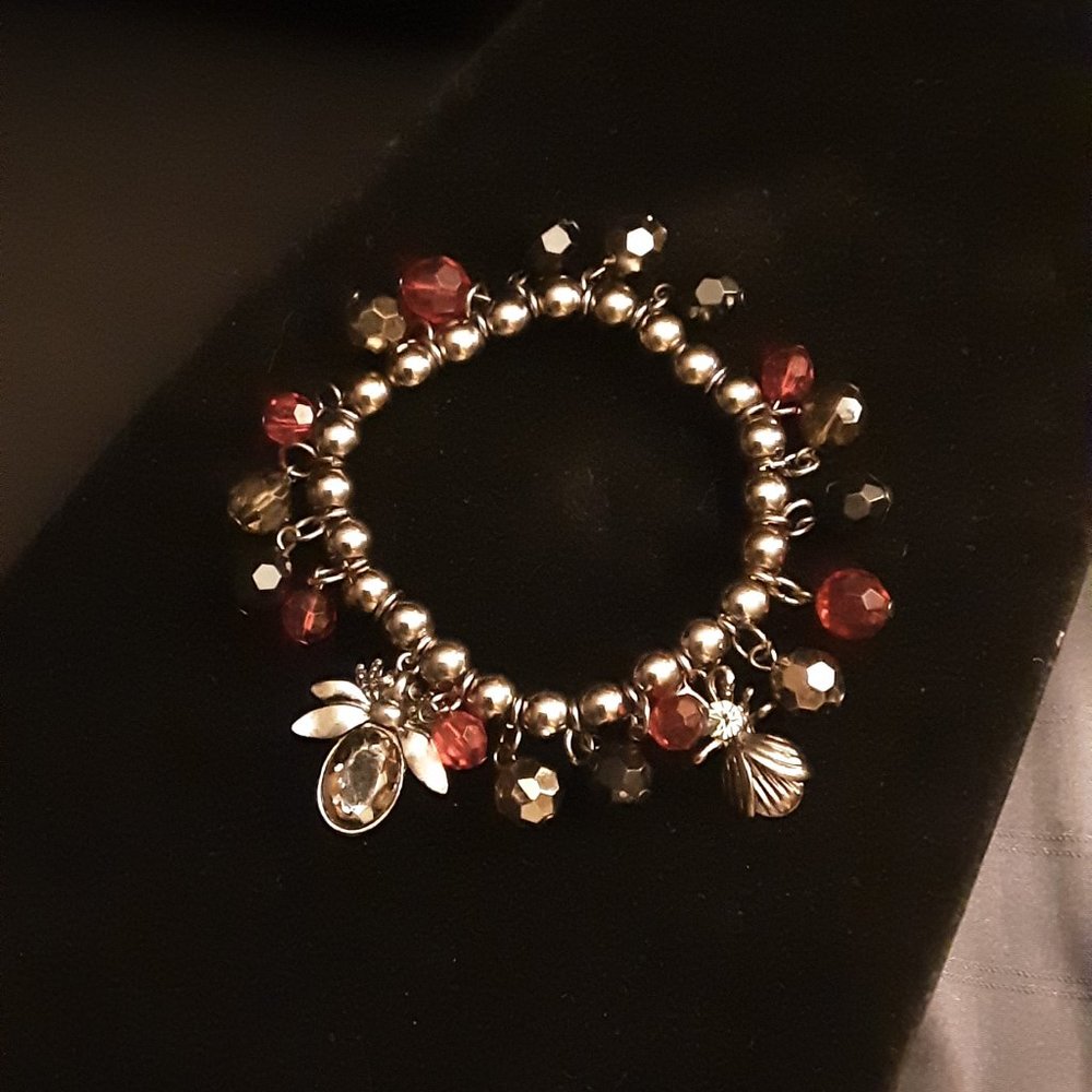 Beaded Insect And Rhinestone Stretch Bracelet - Picture 5 of 5